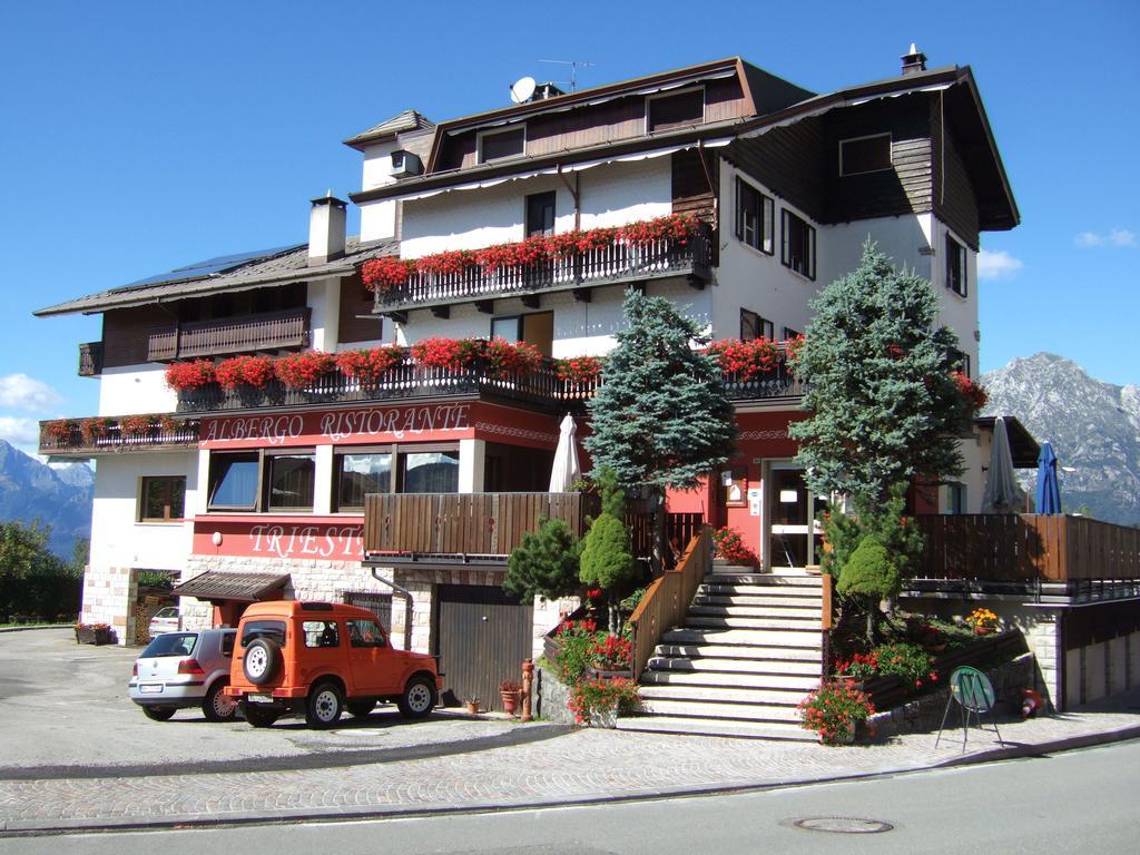 Albergo Trieste Tambre d'Alpago Exterior photo